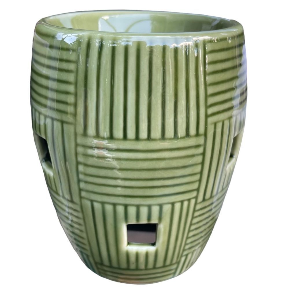 Scentsy Plug-In Warmer Weave Green New in Box